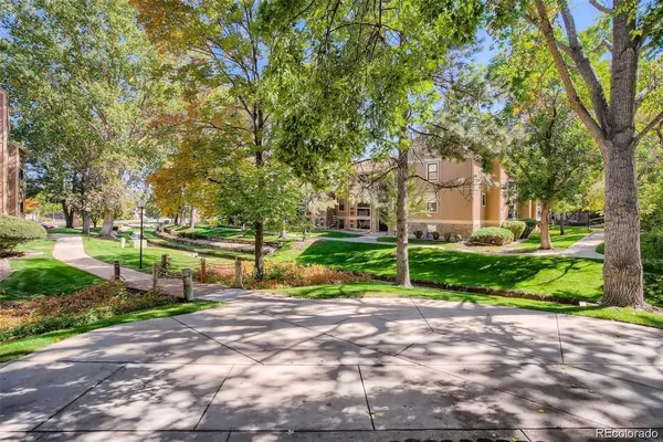 $300,000 | 10950 West Florida Avenue, Unit 304, Lakewood, CO 80232
