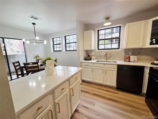 $300,000 | 10950 West Florida Avenue, Unit 304, Lakewood, CO 80232