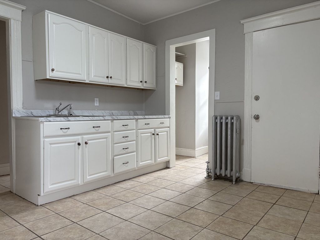 797 Carew Street, Unit 1 Springfield, MA 01104 - Photo 10 of 13