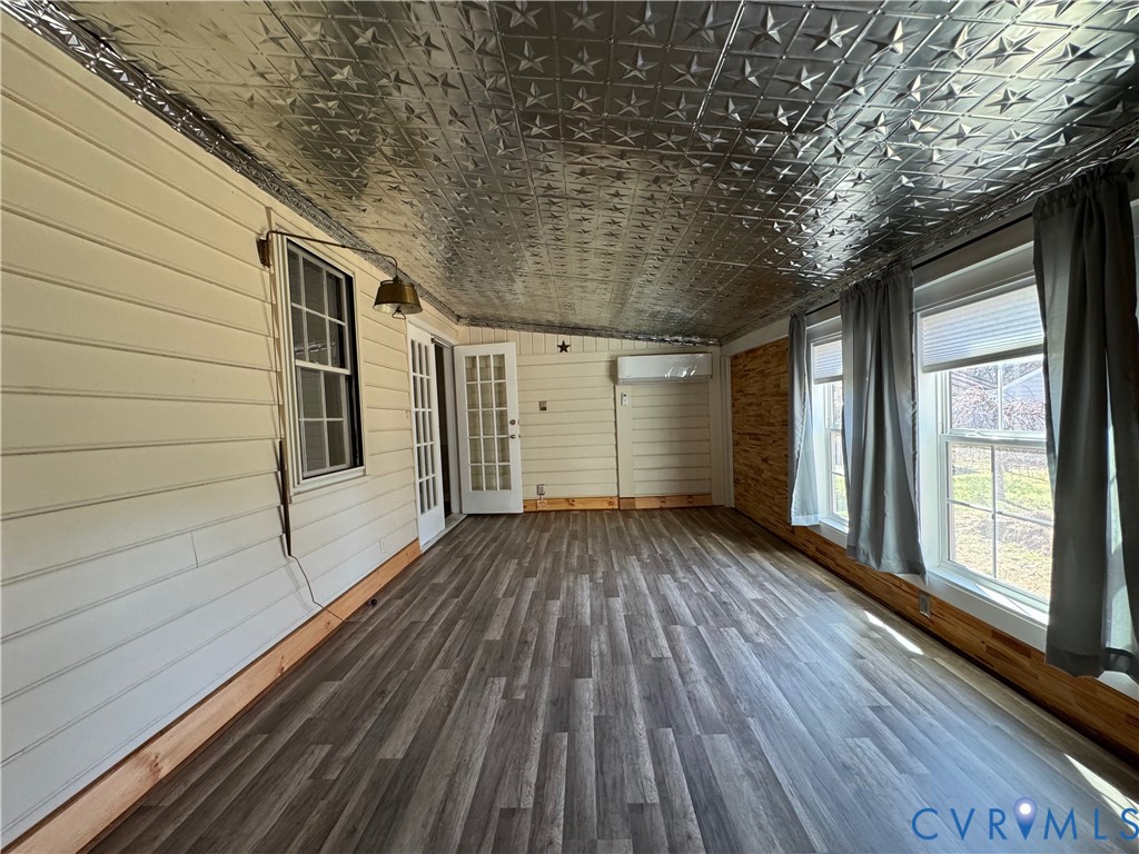 7803 Hermitage Road Henrico, VA 23228 - Photo 19 of 34