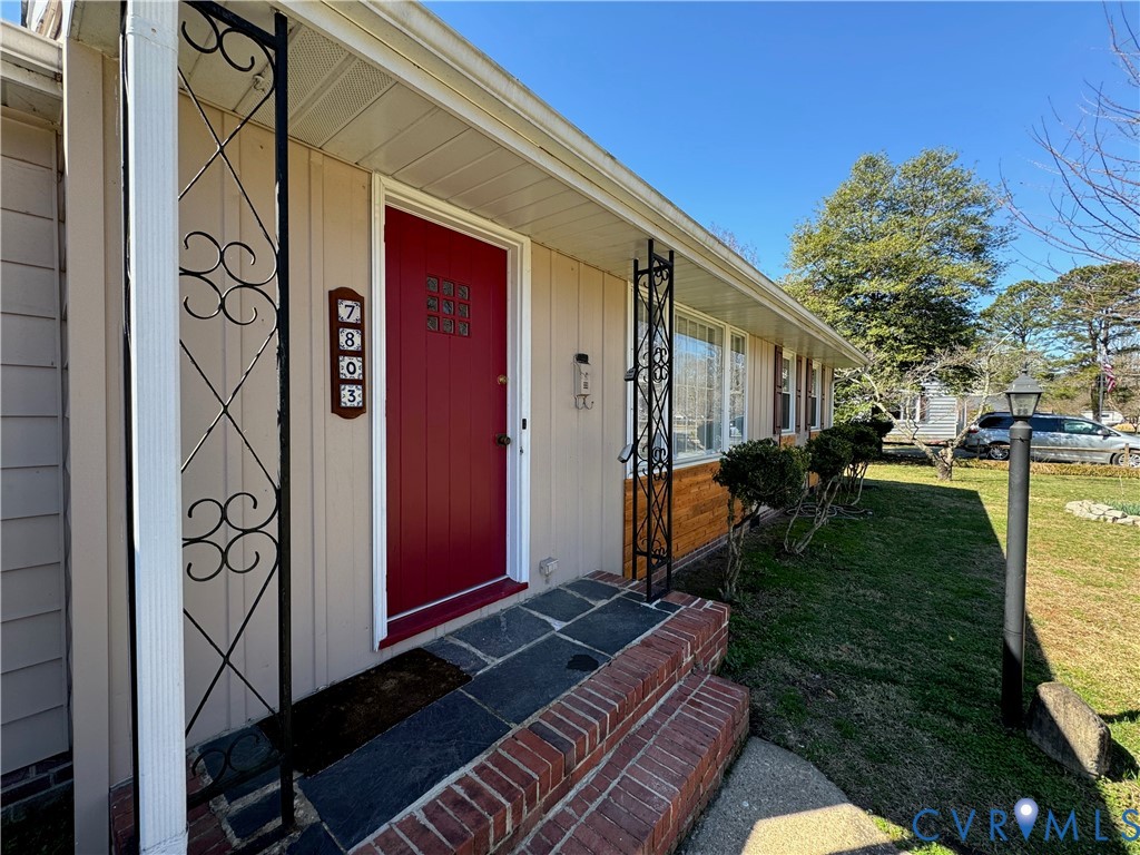 7803 Hermitage Road Henrico, VA 23228 - Photo 2 of 34