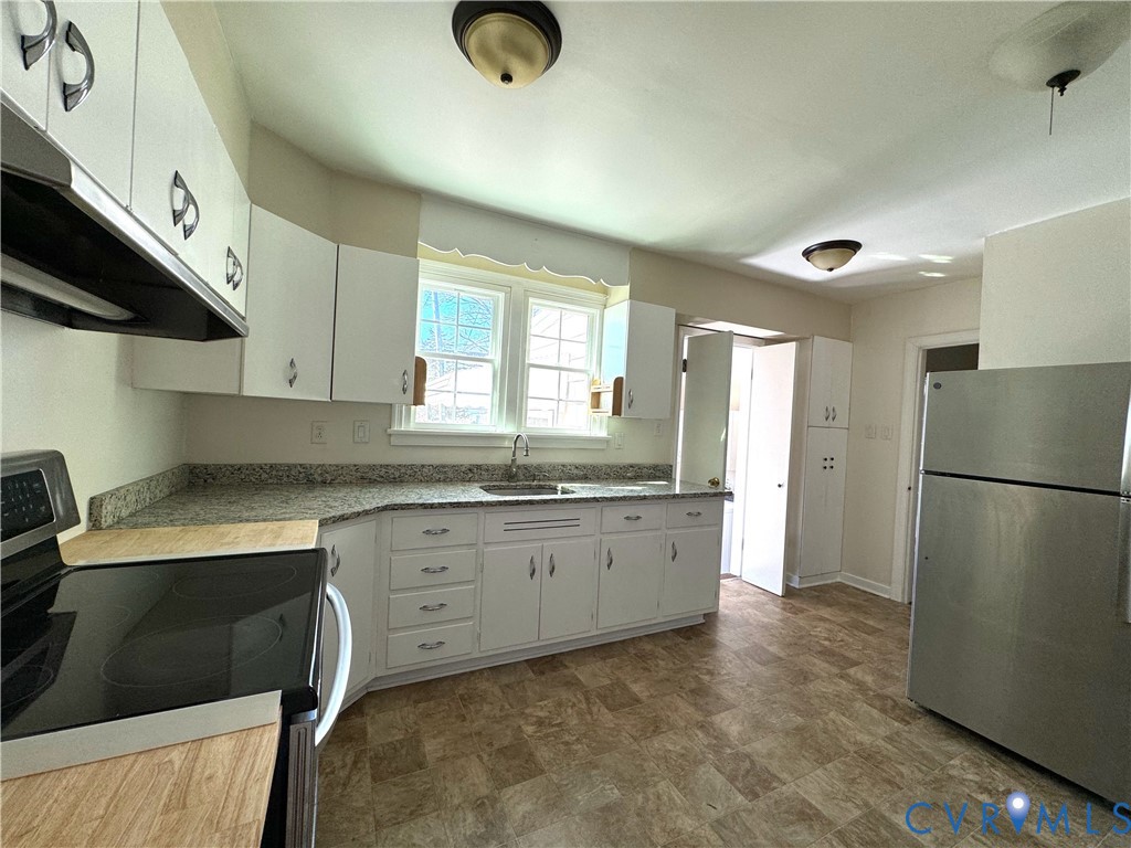 7803 Hermitage Road Henrico, VA 23228 - Photo 9 of 34