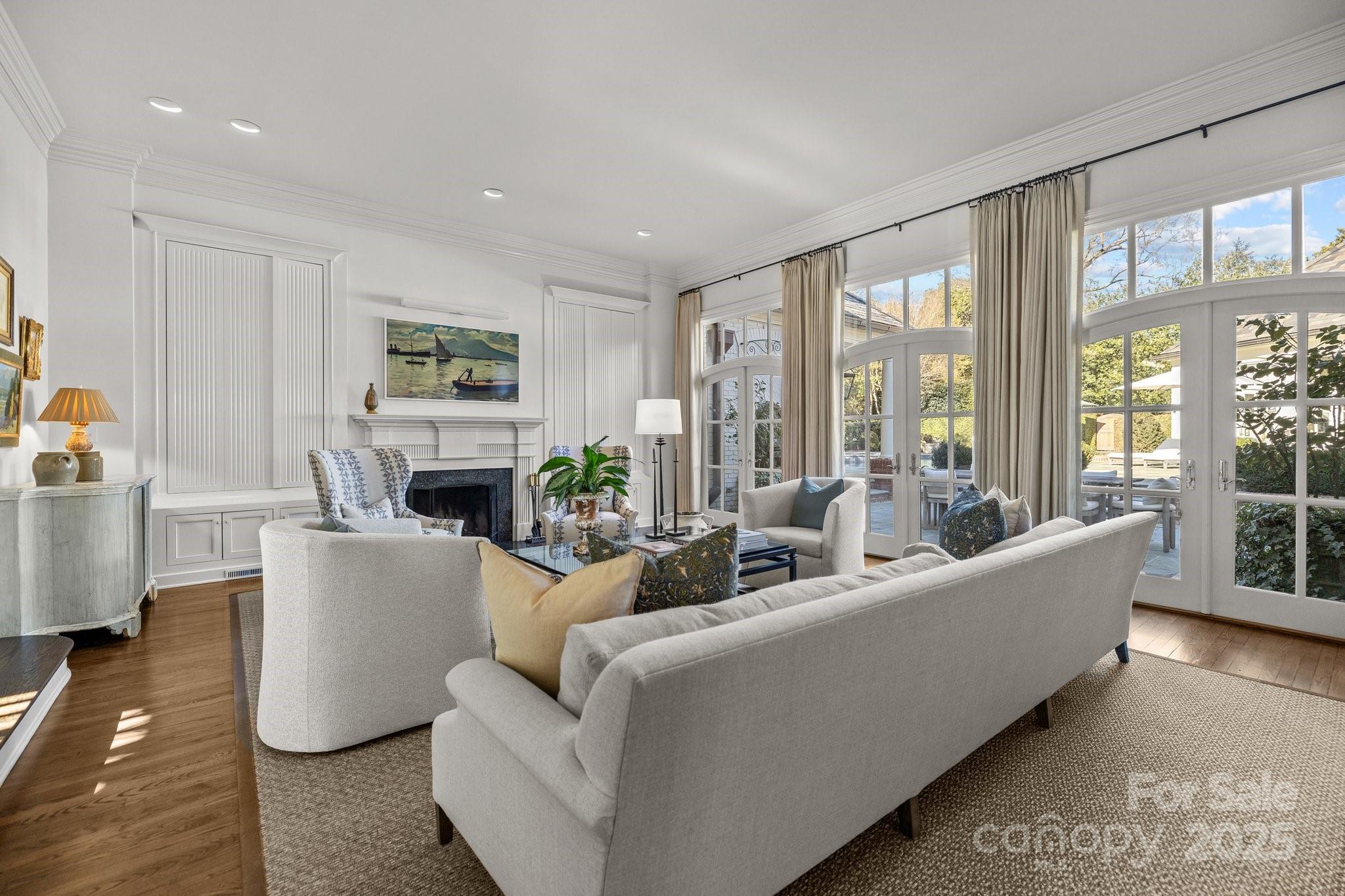 413 Eastover Road Charlotte, NC 28207 - Photo 12 of 42