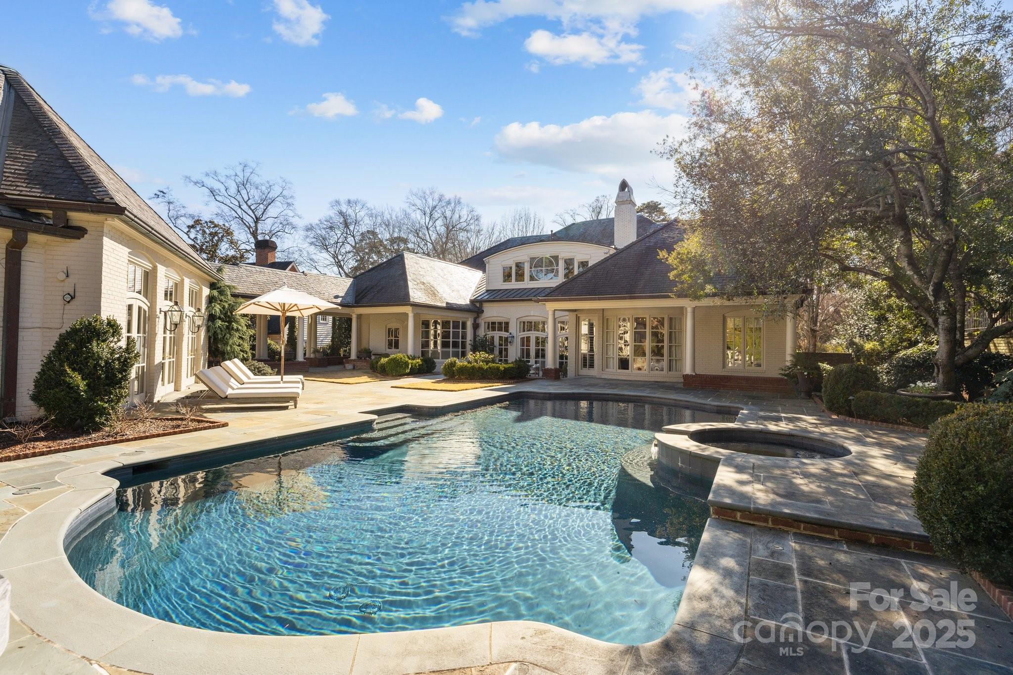 413 Eastover Road Charlotte, NC 28207 - Photo 3 of 42