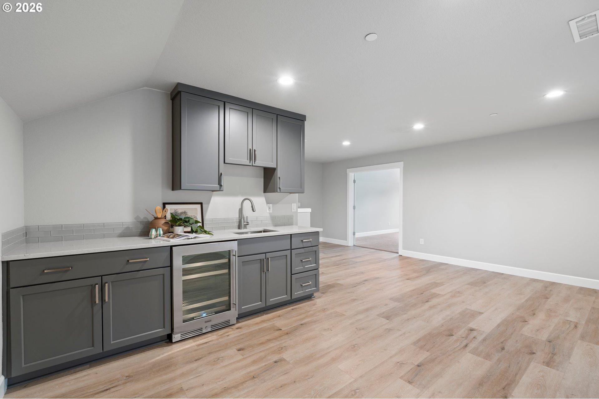 21317 Northwest 48th Court Ridgefield, WA 98642 - Photo 28 of 47 Wet Bar