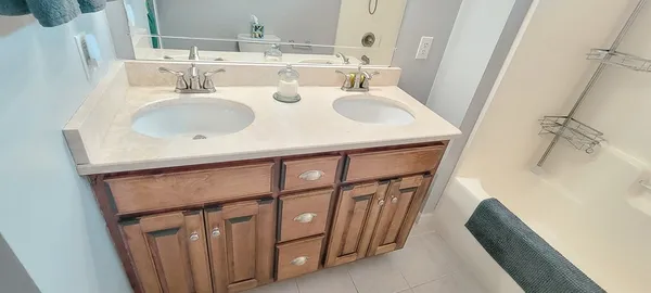 $394,900 | 120 Copper Creek Drive, LaGrange, GA 30240