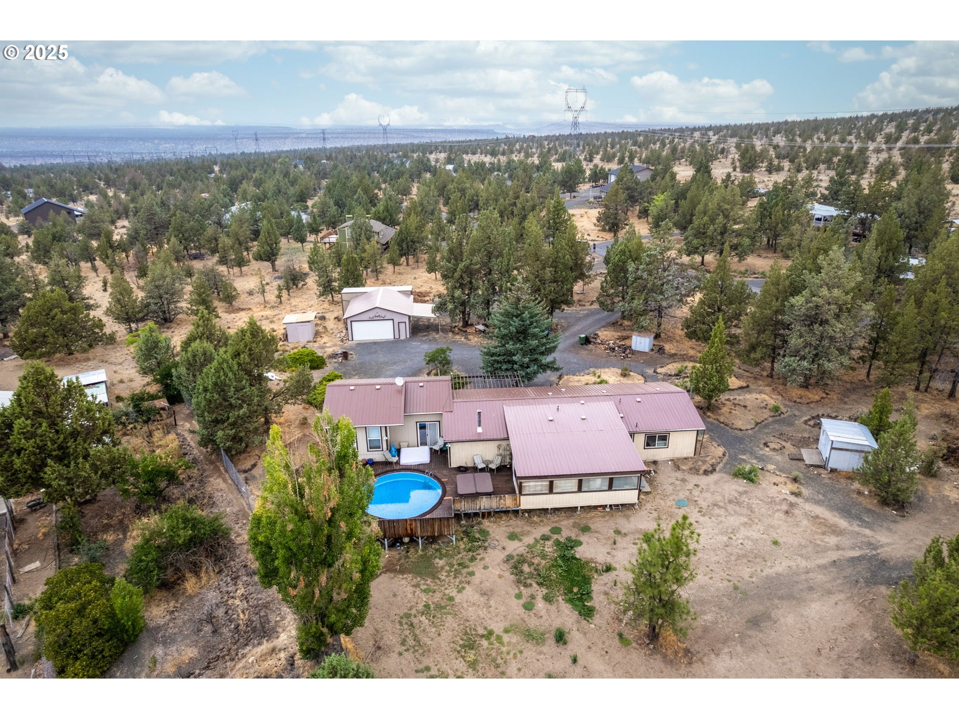 5969 Southwest Sundance Lane Culver, OR 97734 - Photo 22 of 23 a view of a city with mountain view
