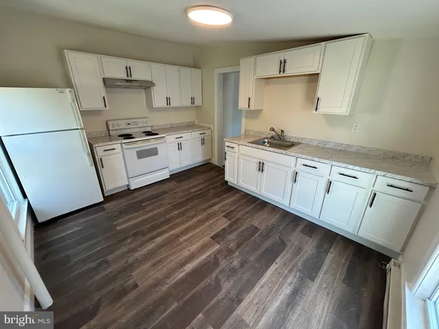 $1,195 | 35 North Hartley Street, Unit 2, York, PA 17401