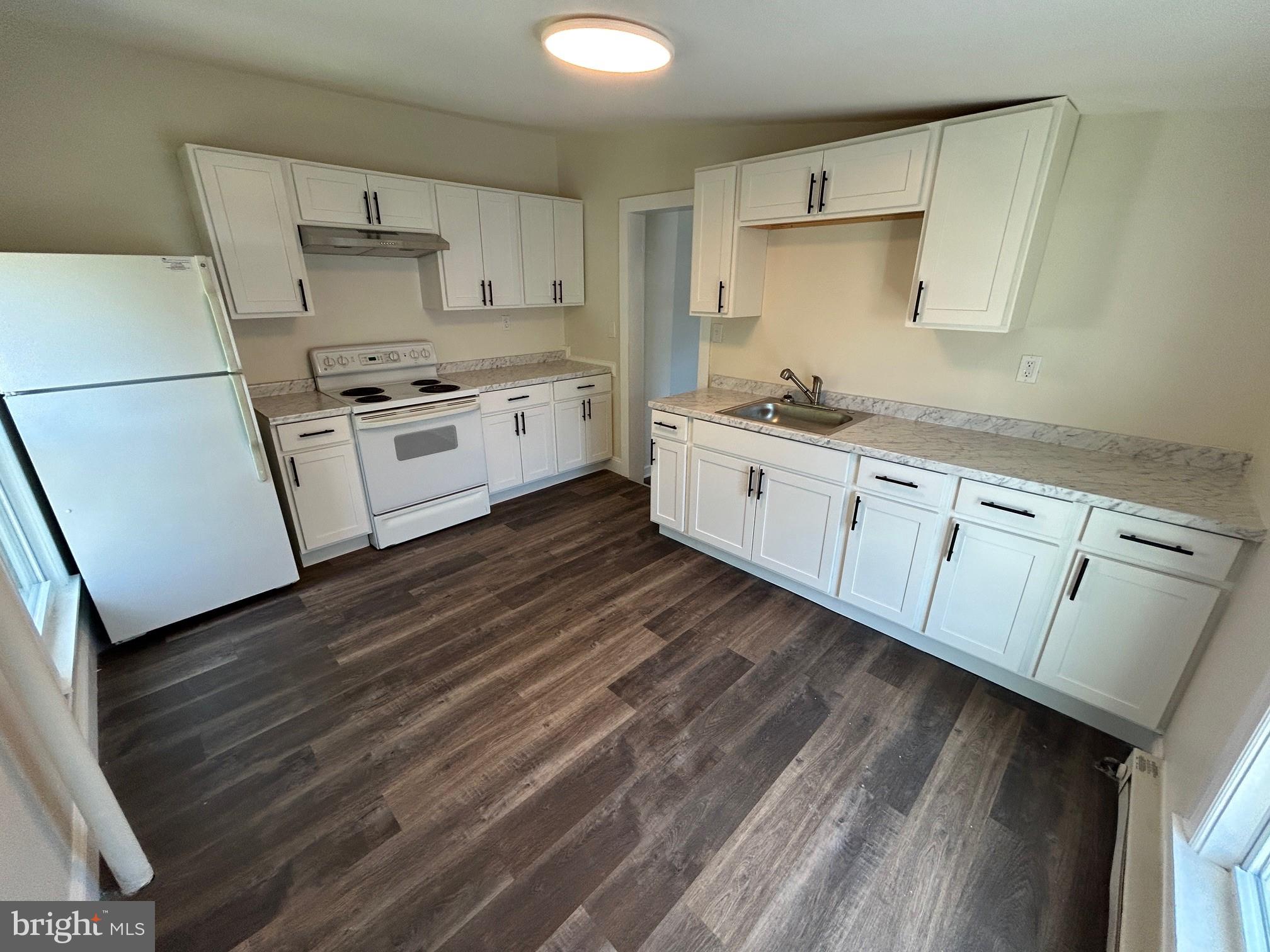 35 North Hartley Street, Unit 2 York, PA 17401 - Photo 5 of 8