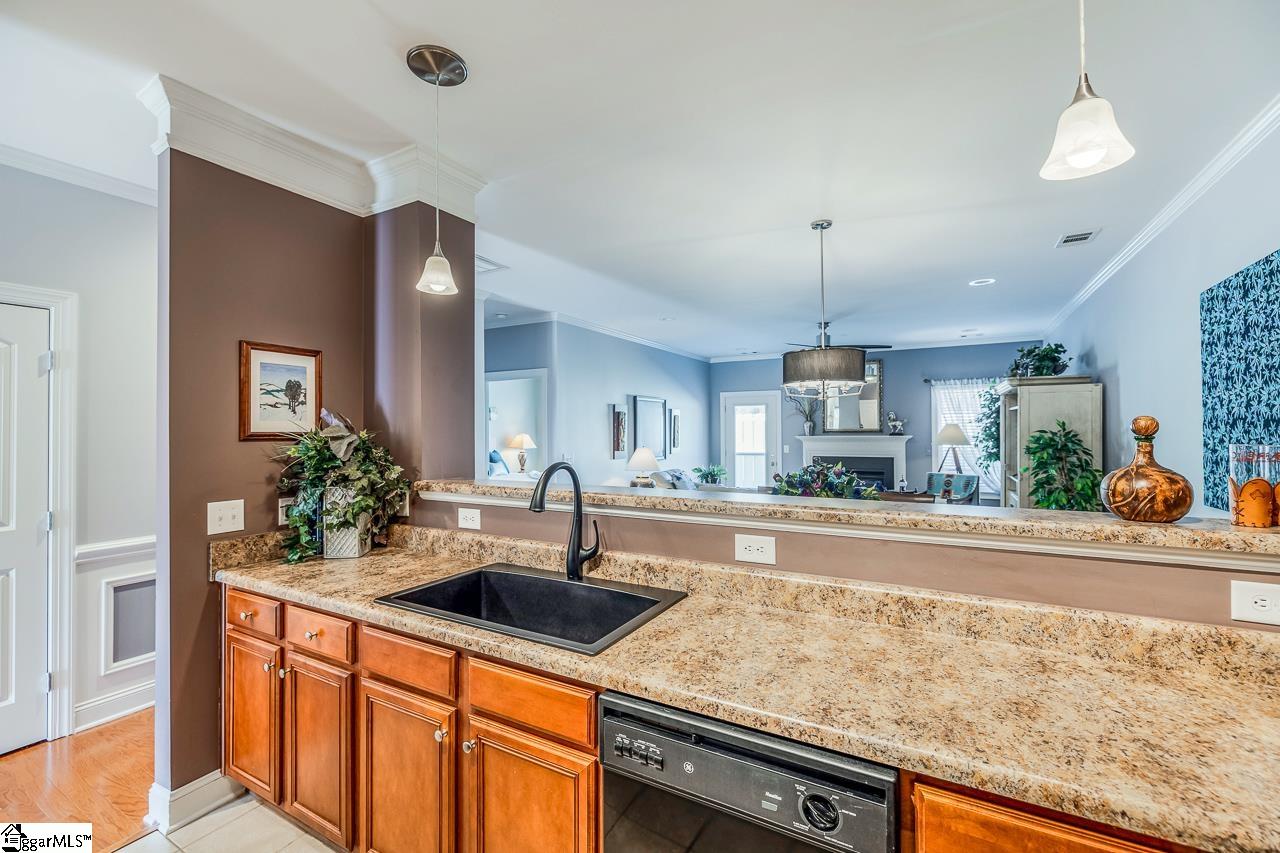 244 Louisville Drive Greenville, SC 29607 - Photo 11 of 35