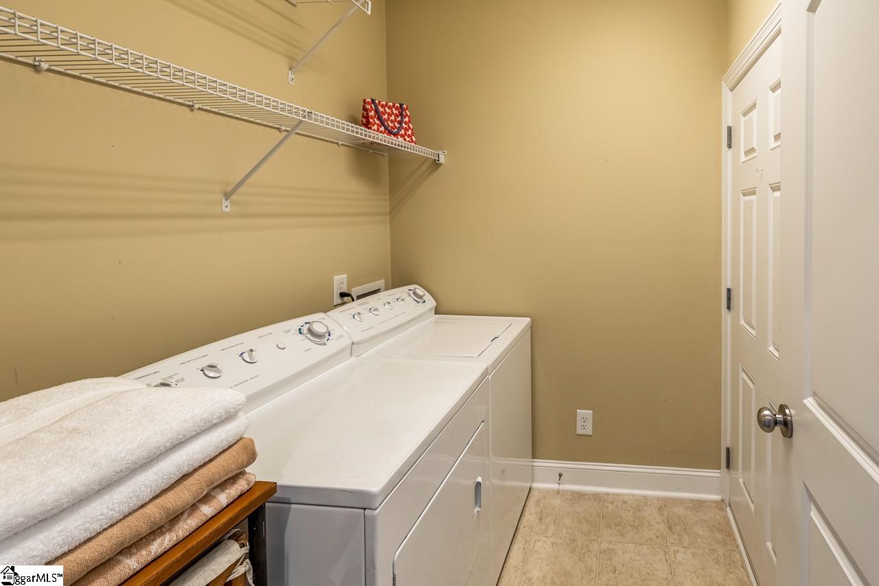 244 Louisville Drive Greenville, SC 29607 - Photo 13 of 35