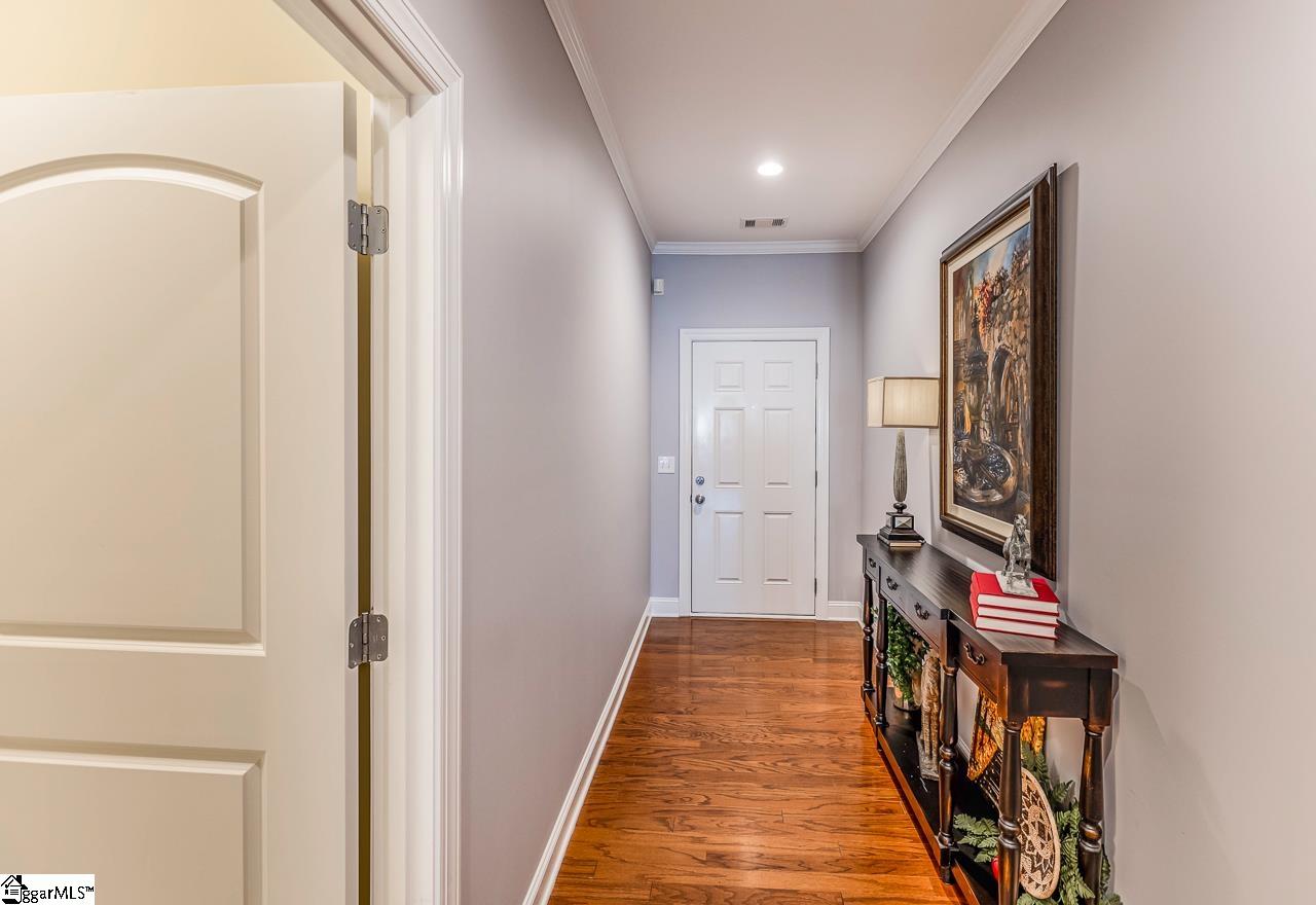 244 Louisville Drive Greenville, SC 29607 - Photo 3 of 35