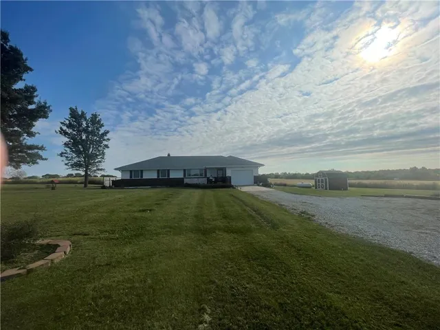 $400,000 | 20601 East State Rte P, Pleasant Hill, MO 64080