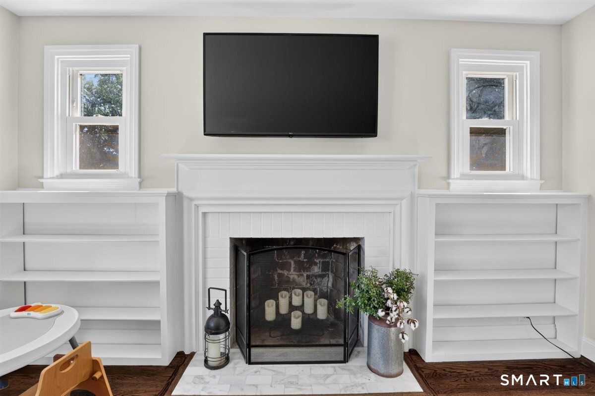 14 Gracewell Road Wethersfield, CT 06109 - Photo 6 of 30 Gallery Image 6