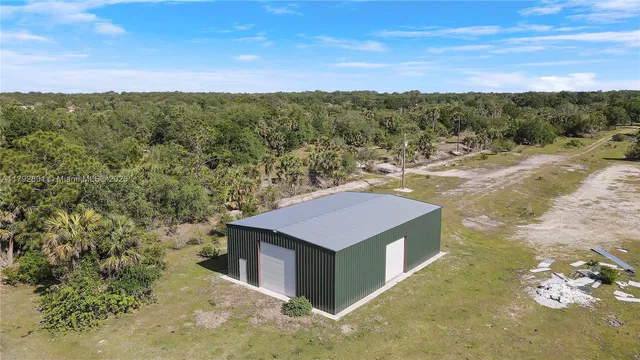 $15,000,000 | 26714 Martin Highway, Okeechobee, FL 34974