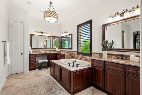 $1,195,000 | 324 Duffy Lane, Austin, TX 78738