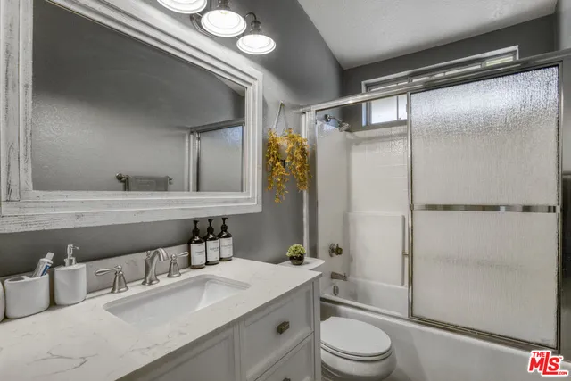 $550,000 | 37443 Yorkshire Drive, Palmdale, CA 93550