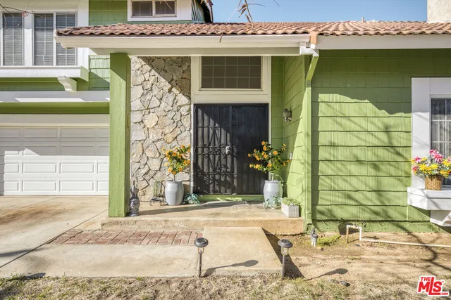 $550,000 | 37443 Yorkshire Drive, Palmdale, CA 93550