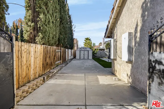 $550,000 | 37443 Yorkshire Drive, Palmdale, CA 93550