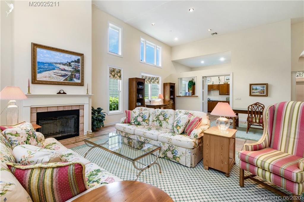 7202 Golf Ridge Way Hobe Sound, FL 33455 - Photo 11 of 36 Gallery Image 11