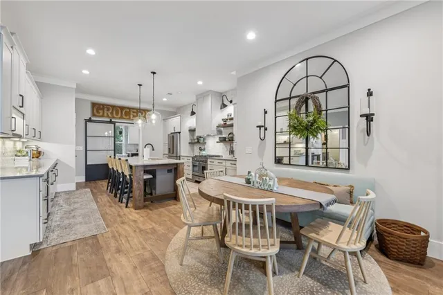 a en suite bathroom with double sink and a mirror