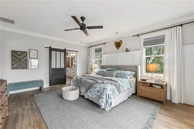 a outdoor view with a sitting space