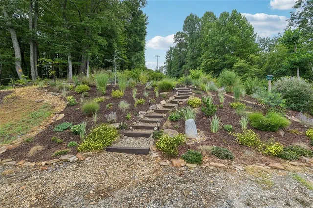 $1,050,000 | 7709 Highway 19, Dahlonega, GA 30533