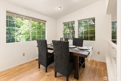 $875,000 | 6631 114th Avenue Southeast, Bellevue, WA 98006