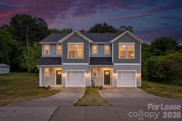 $2,300 | 645 Brookwood Street, Unit A, Mooresville, NC 28115