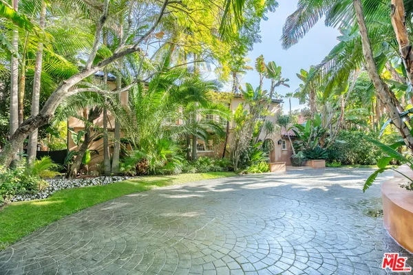 $25,300 | 806 North Alpine Drive, Beverly Hills, CA 90210