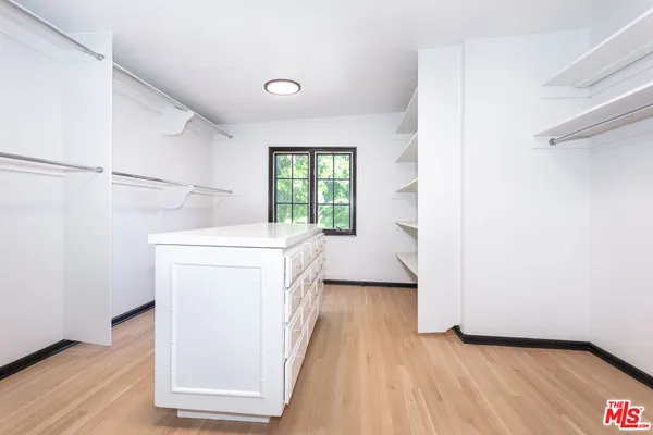 $25,300 | 806 North Alpine Drive, Beverly Hills, CA 90210