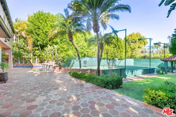 $25,300 | 806 North Alpine Drive, Beverly Hills, CA 90210