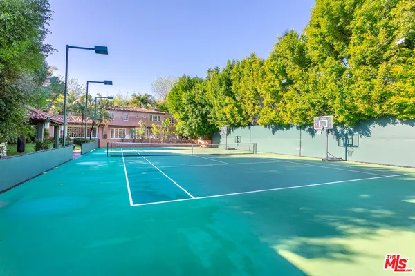 $25,300 | 806 North Alpine Drive, Beverly Hills, CA 90210