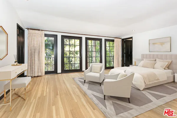 $25,300 | 806 North Alpine Drive, Beverly Hills, CA 90210