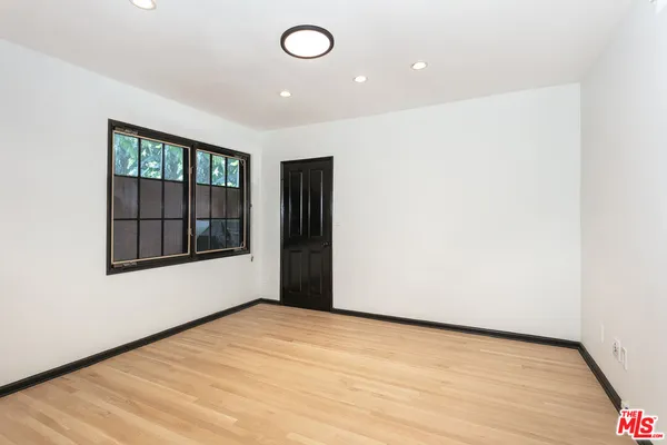 $25,300 | 806 North Alpine Drive, Beverly Hills, CA 90210