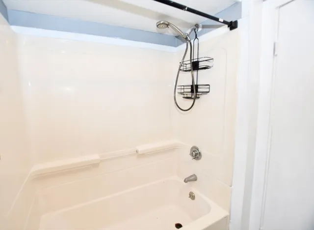 $2,100 | 532 Bay Street, Unit 1, Taunton, MA 02780