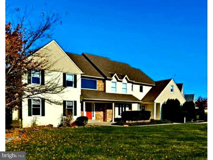 2043 Hollis Road Lansdale, PA 19446 - Photo 1 of 24 Gallery Image 1