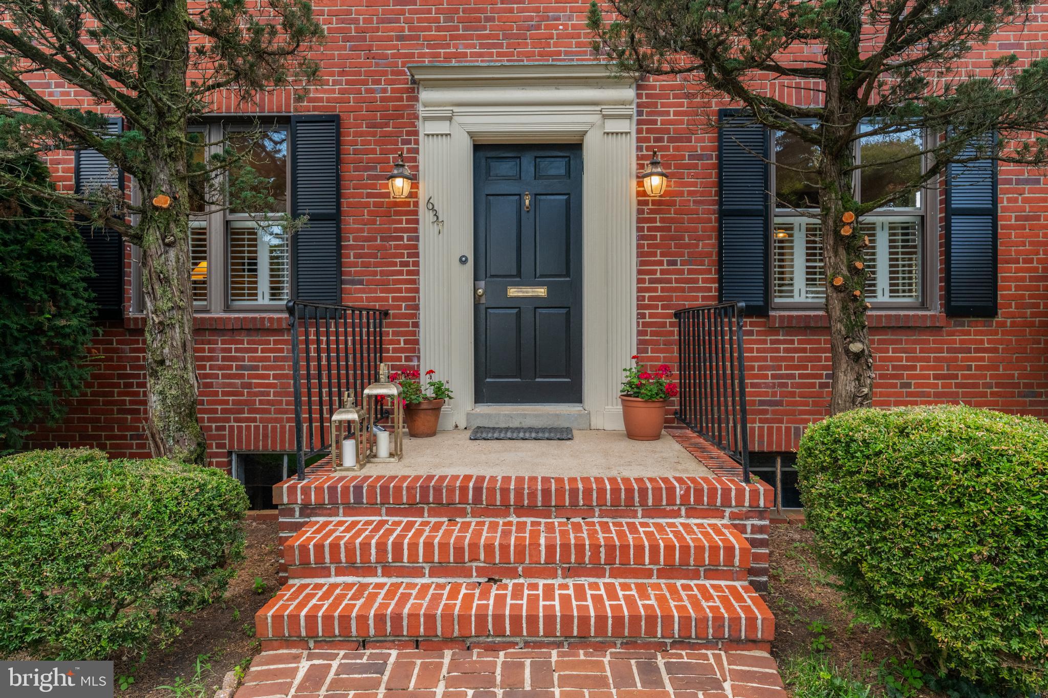 637 Chase Street Annapolis, MD 21401 - Photo 2 of 63