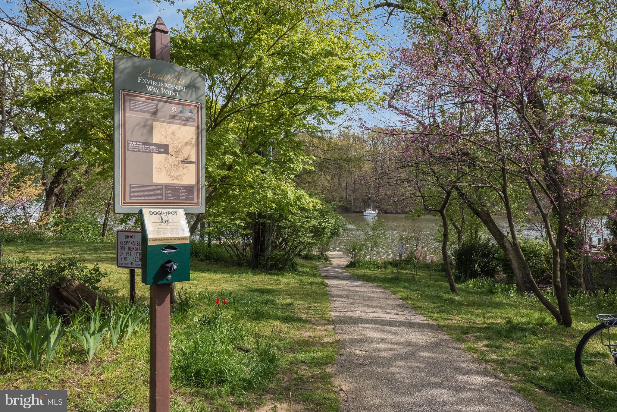 637 Chase Street Annapolis, MD 21401 - Photo 50 of 63 Kayak /paddleboard access