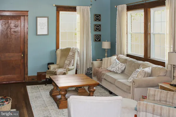$2,950 | 22889 North James Madison Highway, Dillwyn, VA 23936