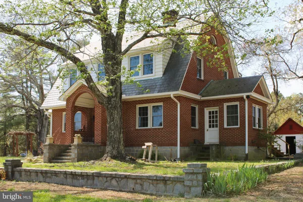 $2,950 | 22889 North James Madison Highway, Dillwyn, VA 23936