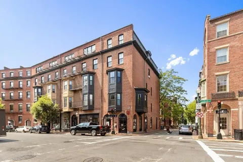 $475,000 | 100 Charles Street, Unit 3, Boston, MA 02114