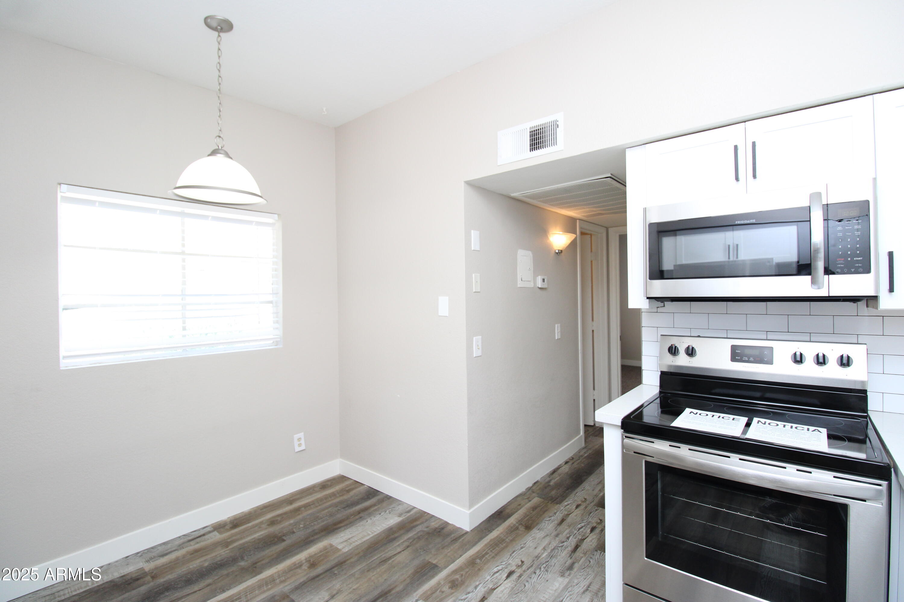 2807 East Paradise Lane, Unit 102 Phoenix, AZ 85032 - Photo 6 of 13 img_9716