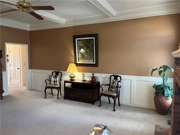 $435,000 | 11806 Craig Street, Overland Park, KS 66210