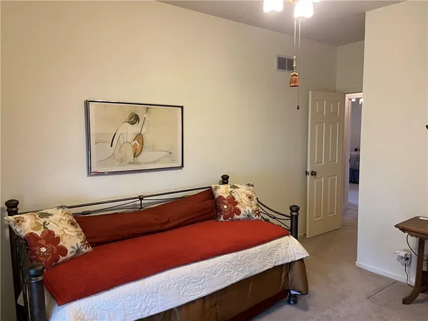 $435,000 | 11806 Craig Street, Overland Park, KS 66210