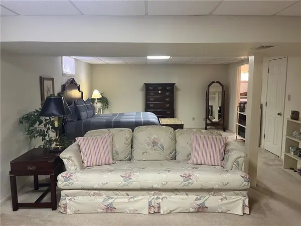 $435,000 | 11806 Craig Street, Overland Park, KS 66210