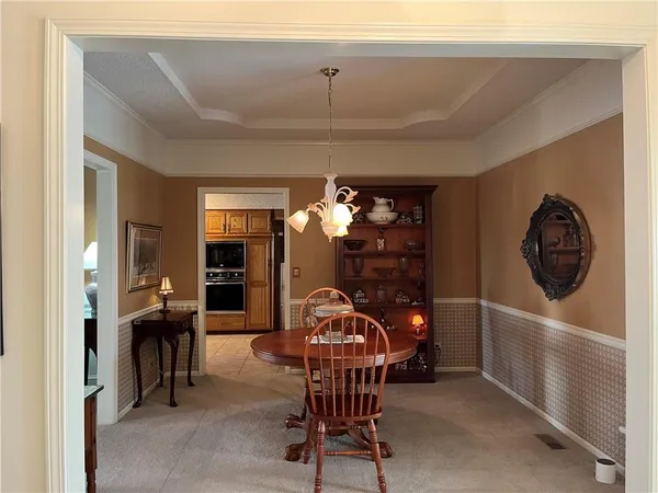 $435,000 | 11806 Craig Street, Overland Park, KS 66210