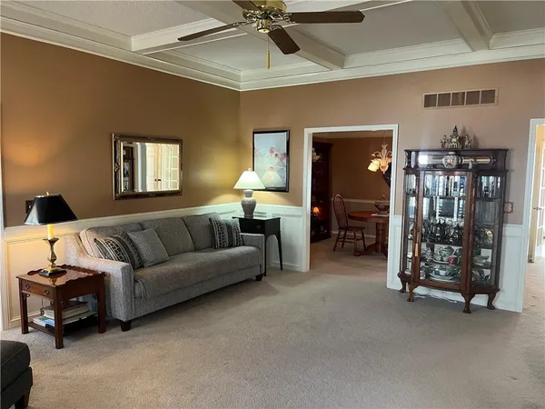$435,000 | 11806 Craig Street, Overland Park, KS 66210