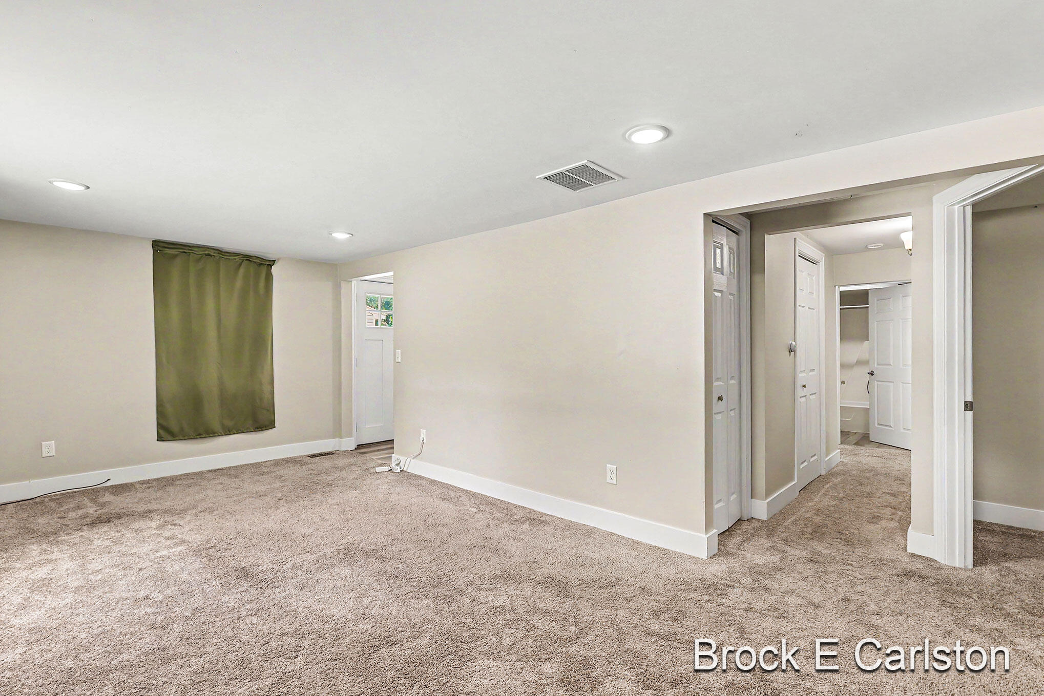 643 East Sternberg Road Norton Shores, MI 49441 - Photo 10 of 36 QJ1A9865