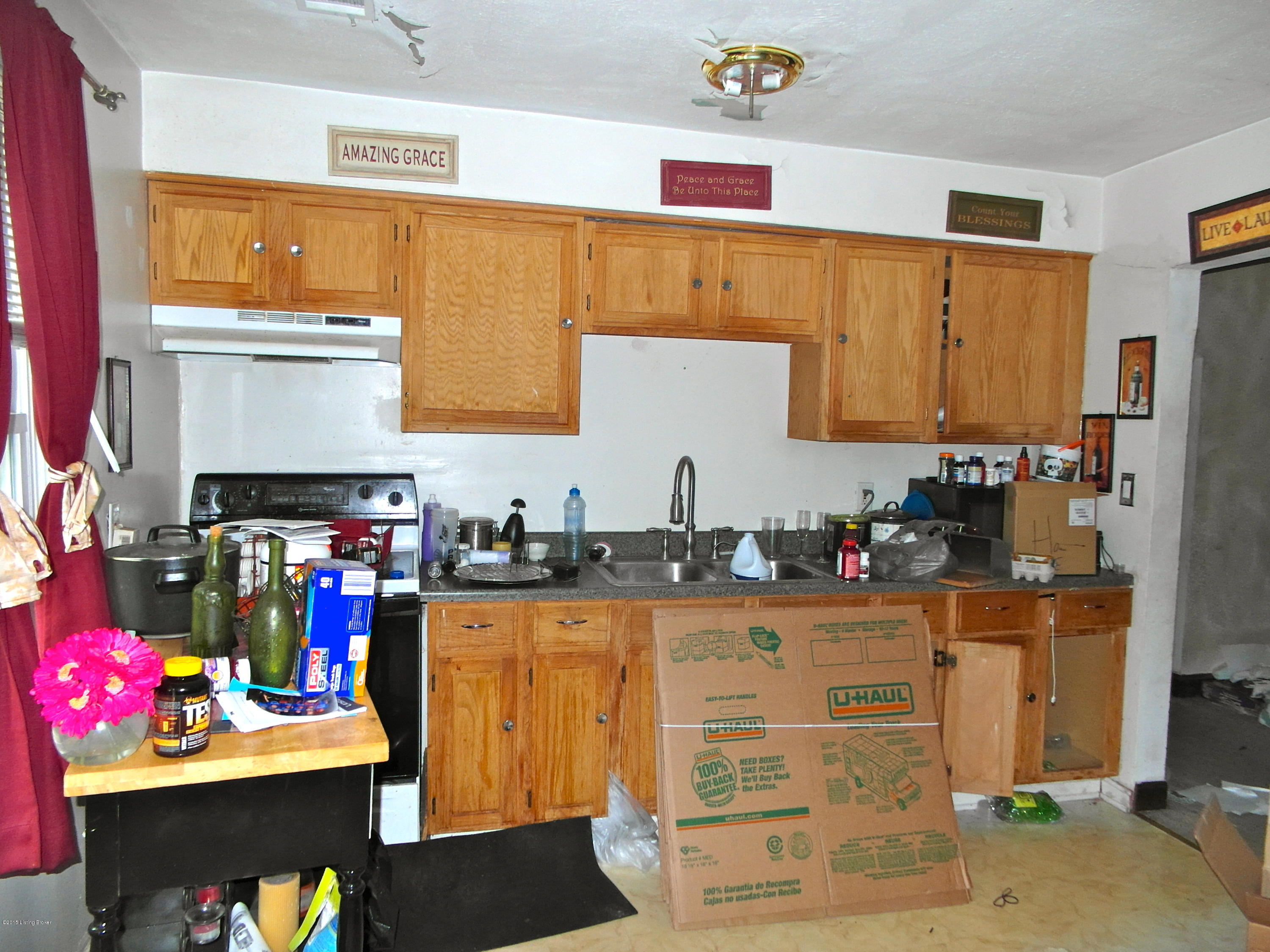 1620 Rangeland Road Louisville, KY 40219 - Photo 18 of 30 OAK CABINETS